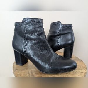 Via Spiga Basil Leather Ankle Boot, Black Leather (SIZE 7.5 M)